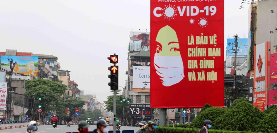 Russian expert: Posters a weapon in Vietnam’s COVID-19 fight | VNA